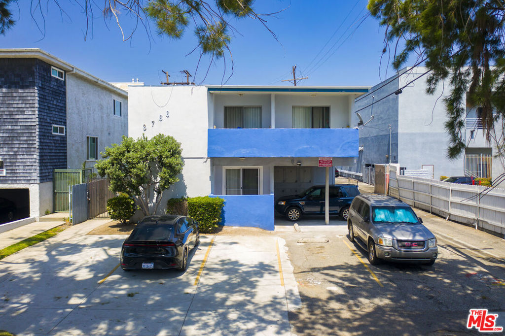 3766 S Canfield Avenue Property Photo