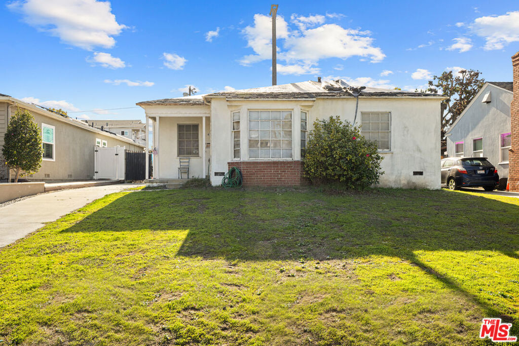 8313 Stewart Avenue Property Photo