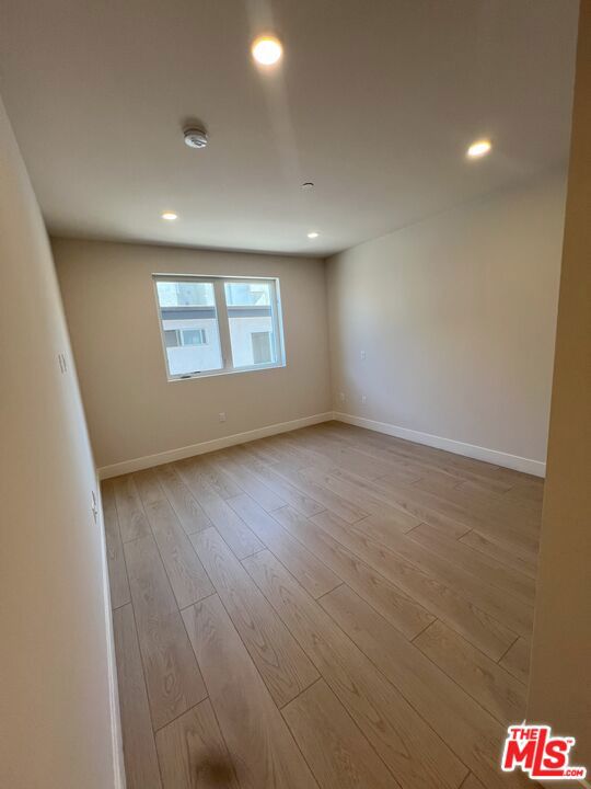 1828 Butler Avenue 202 Property Photo 11