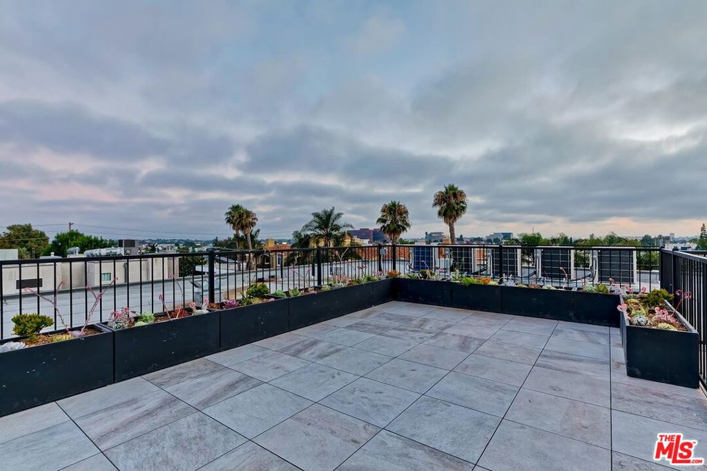 1828 Butler Avenue 202 Property Photo 23