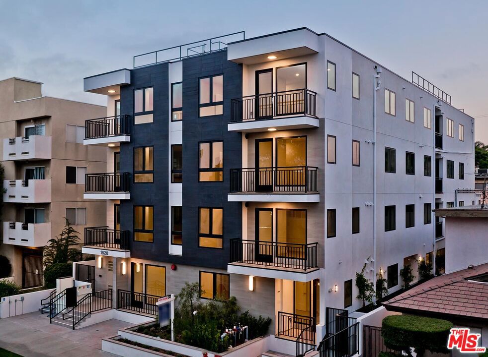 1828 Butler Avenue 202 Property Photo 27