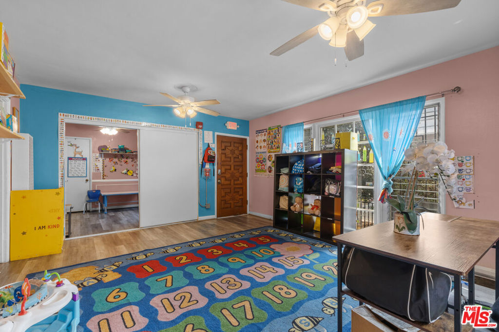 2608 7th Avenue Property Photo 6