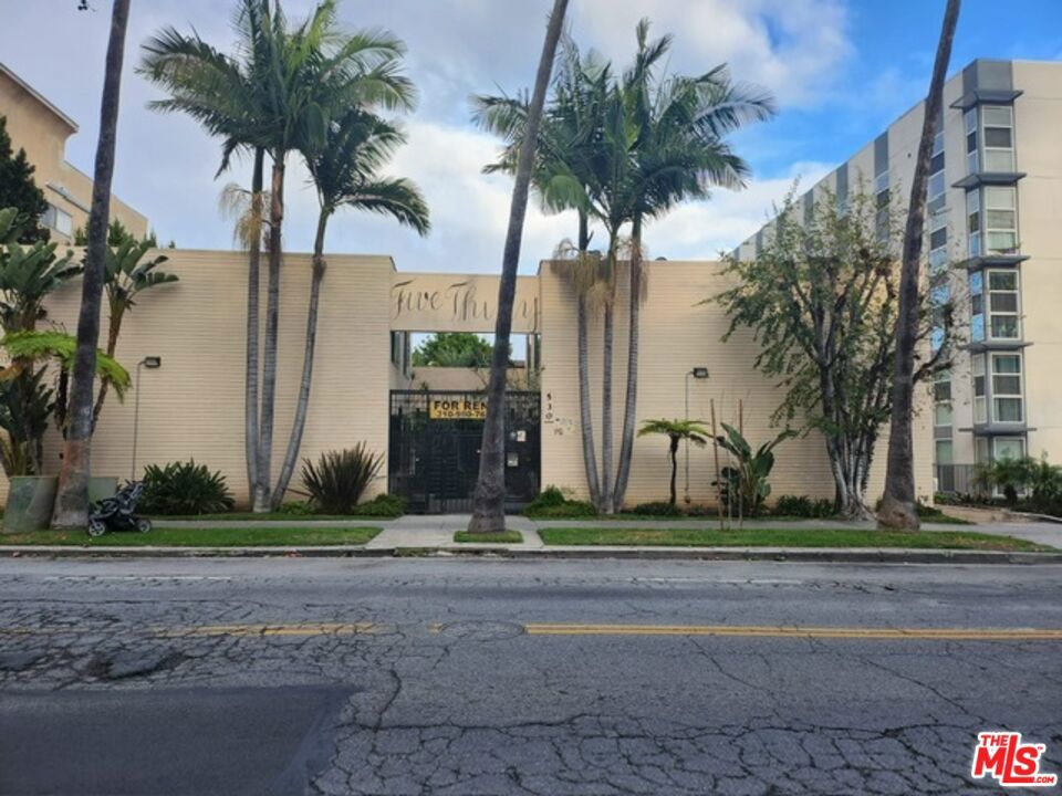 530 S Normandie Avenue 16 Property Photo 1