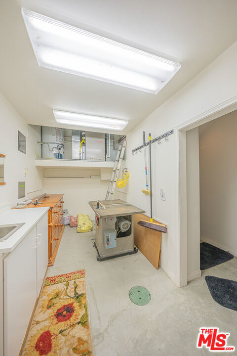 676 Zurich Drive Property Photo 42