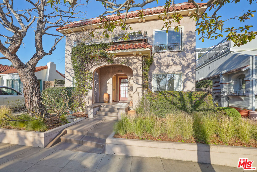 236 5th Avenue Property Photo