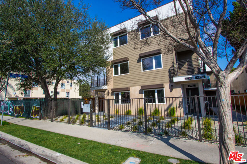4922 Laurel Canyon Boulevard Property Photo