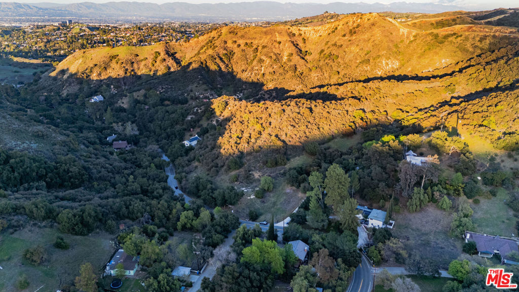 3320 Old Topanga Canyon Rd Property Photo 3