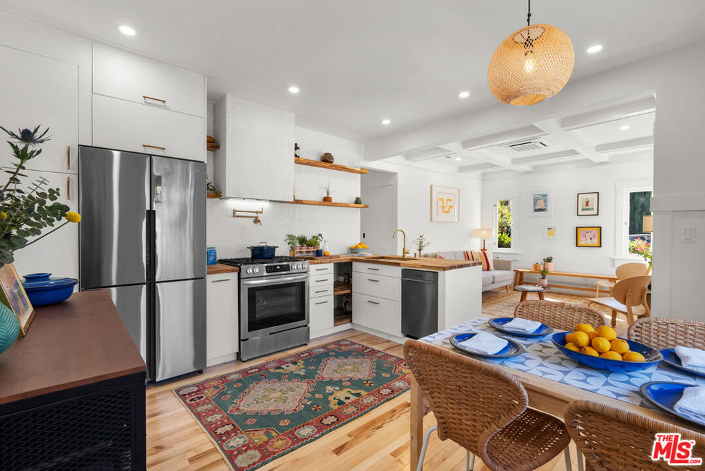 1206 Douglas Street Property Photo