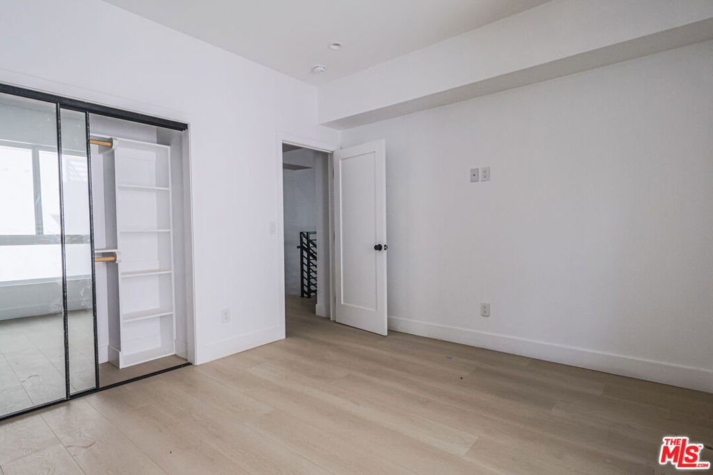 11810 Gilmore Street Property Photo 29