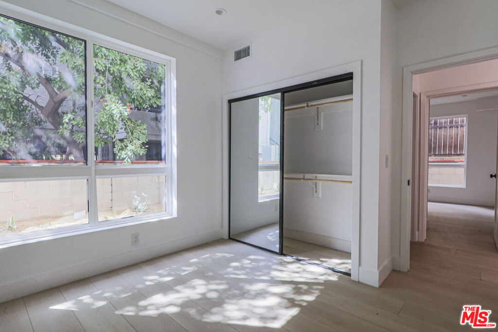 11810 Gilmore Street Property Photo 43