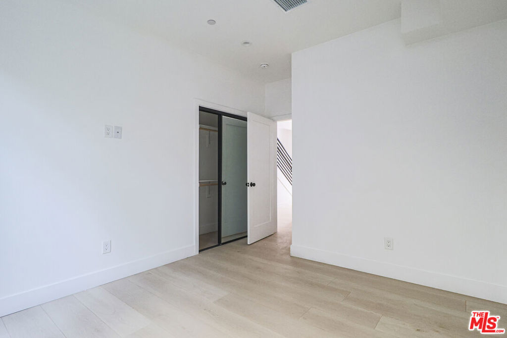 11810 Gilmore Street Property Photo 46
