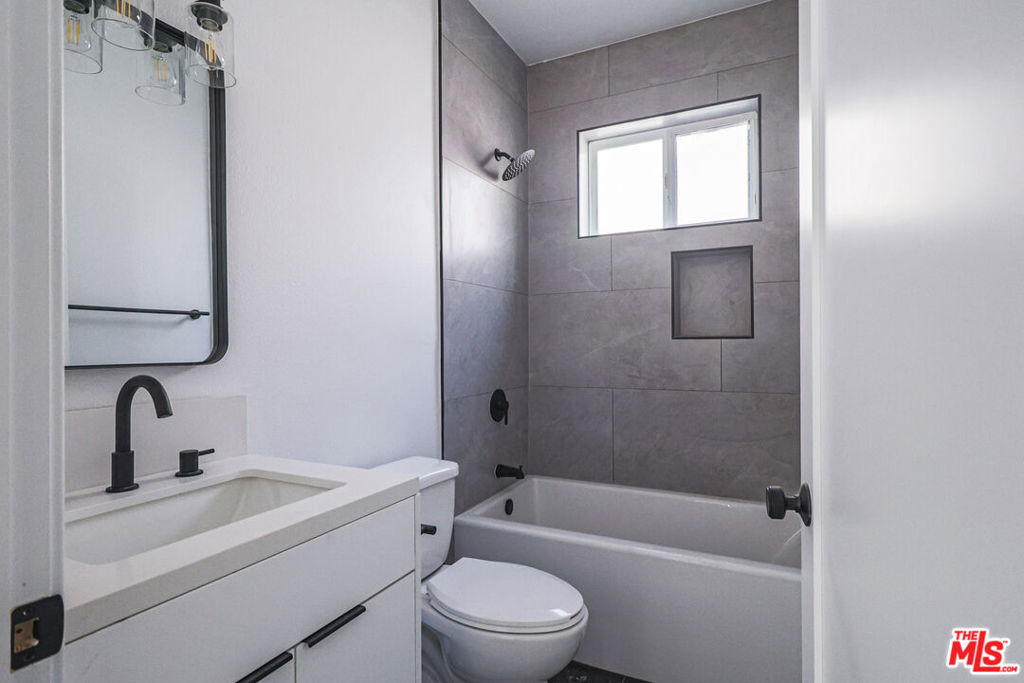 11810 Gilmore Street Property Photo 48