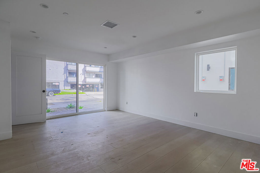 11810 Gilmore Street Property Photo 66