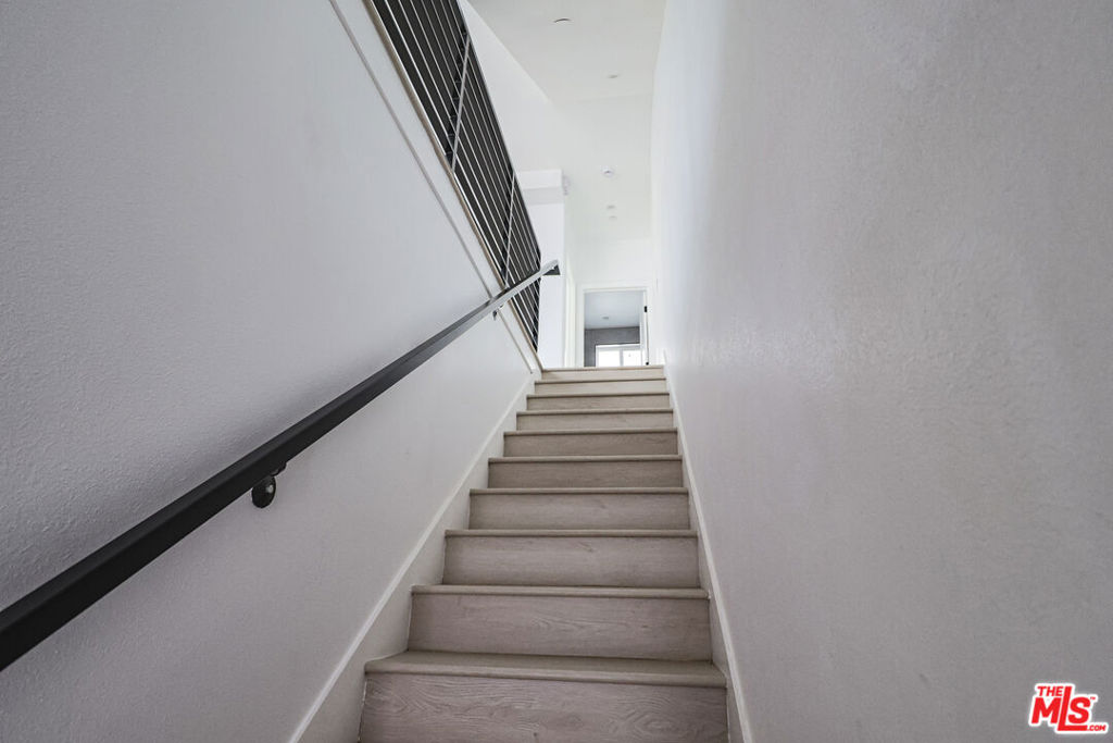 11810 Gilmore Street Property Photo 68