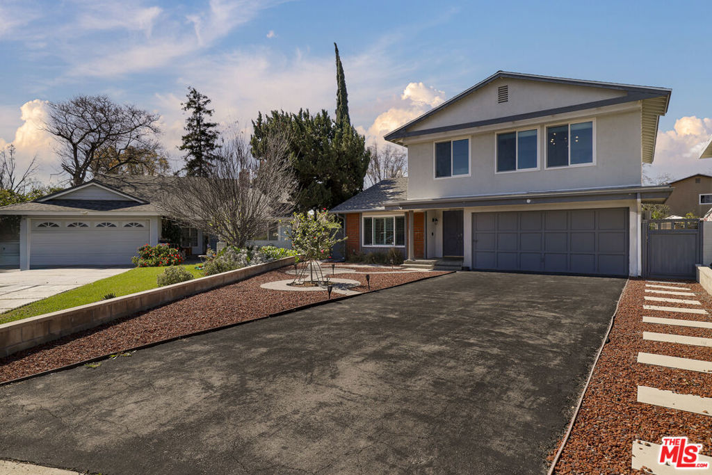 21040 Hackney Street Property Photo