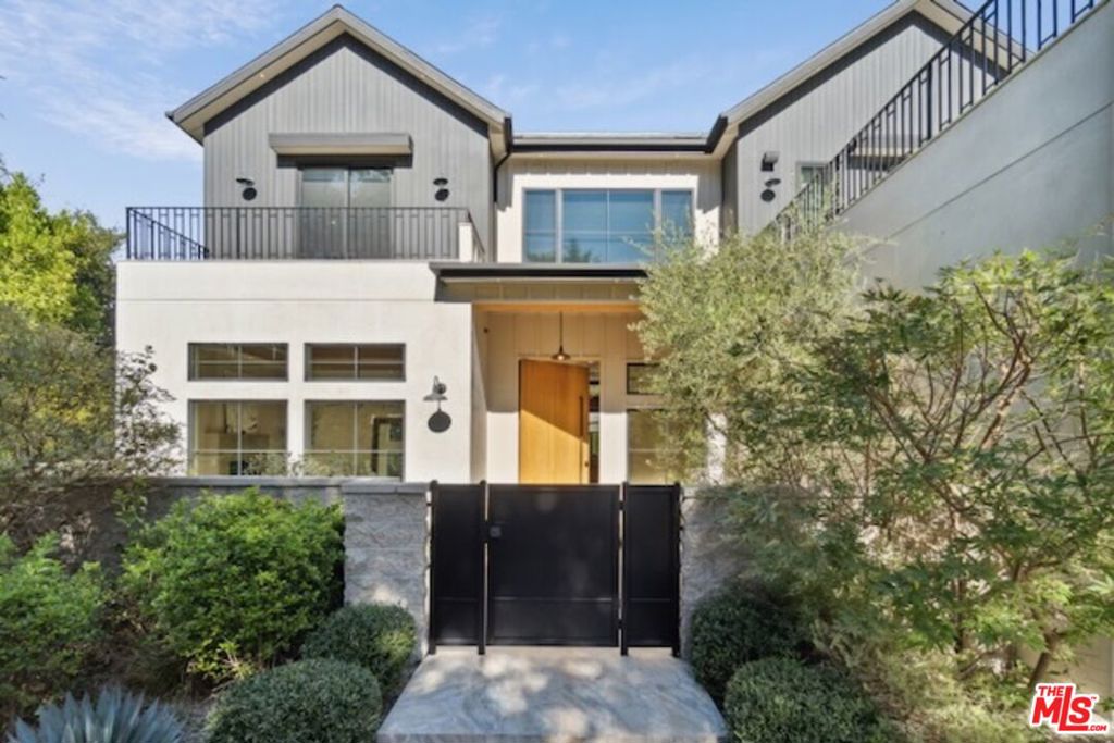 17107 Rancho Street Property Photo