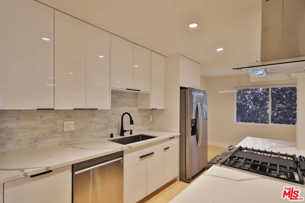 1605 Armacost Avenue 101 Property Photo