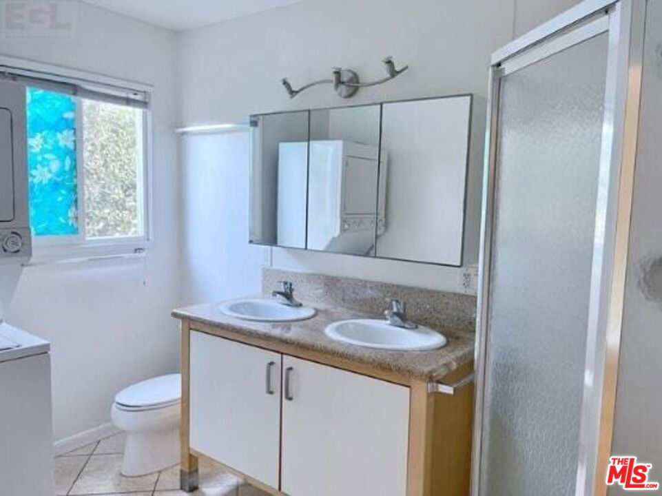 1287 S Cochran Avenue Property Photo 9