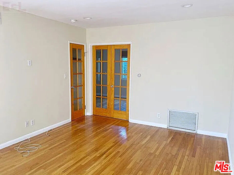 1287 S Cochran Avenue Property Photo 11