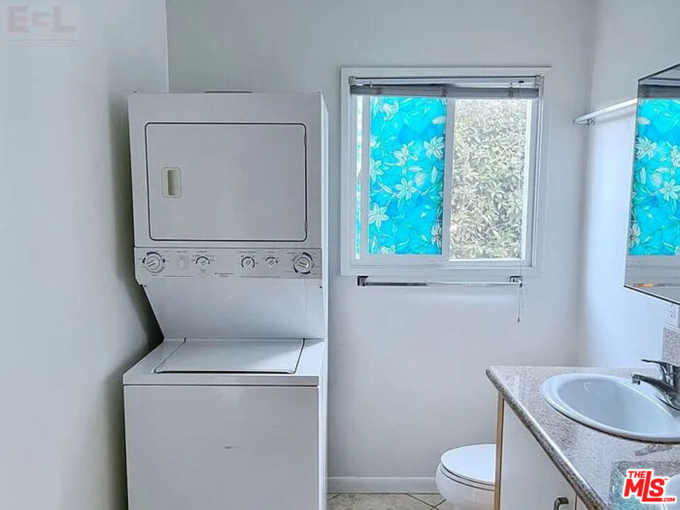 1287 S Cochran Avenue Property Photo 14