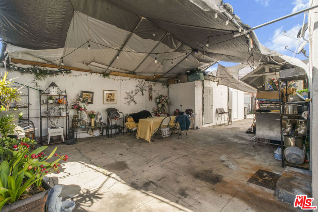 1706 W 49th Street Property Photo 15