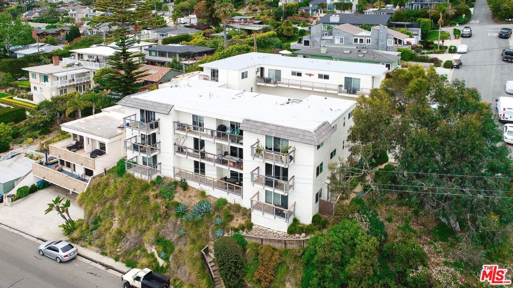 222 Arch Street Property Photo 1