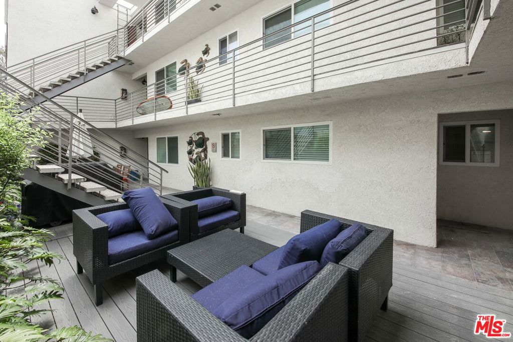 222 Arch Street Property Photo 6