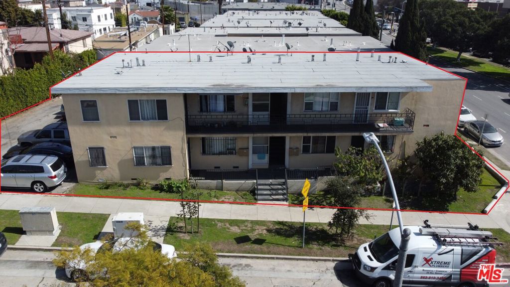 4777 San Vicente Boulevard Property Photo 11