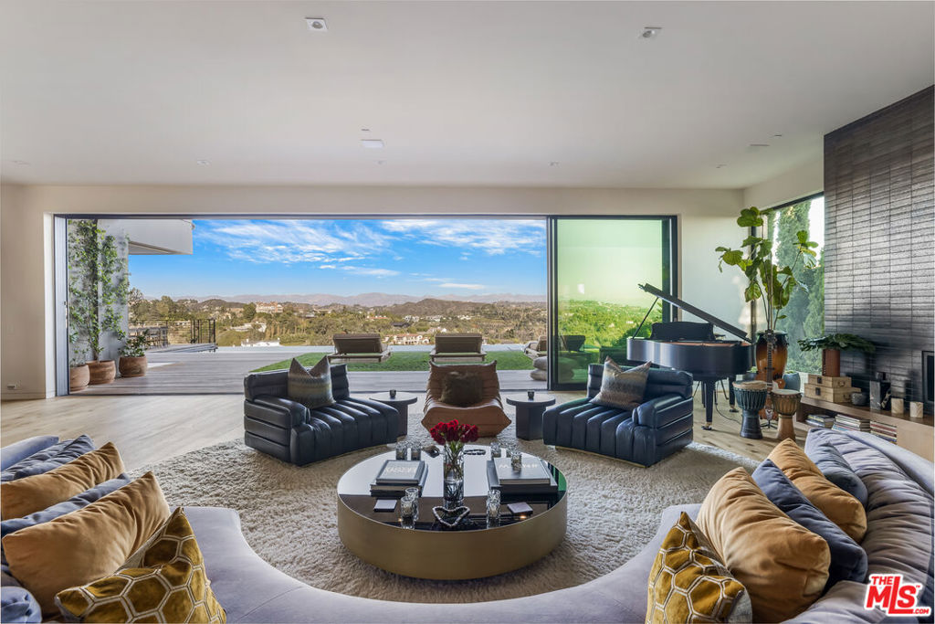1030 Somera Road Property Photo