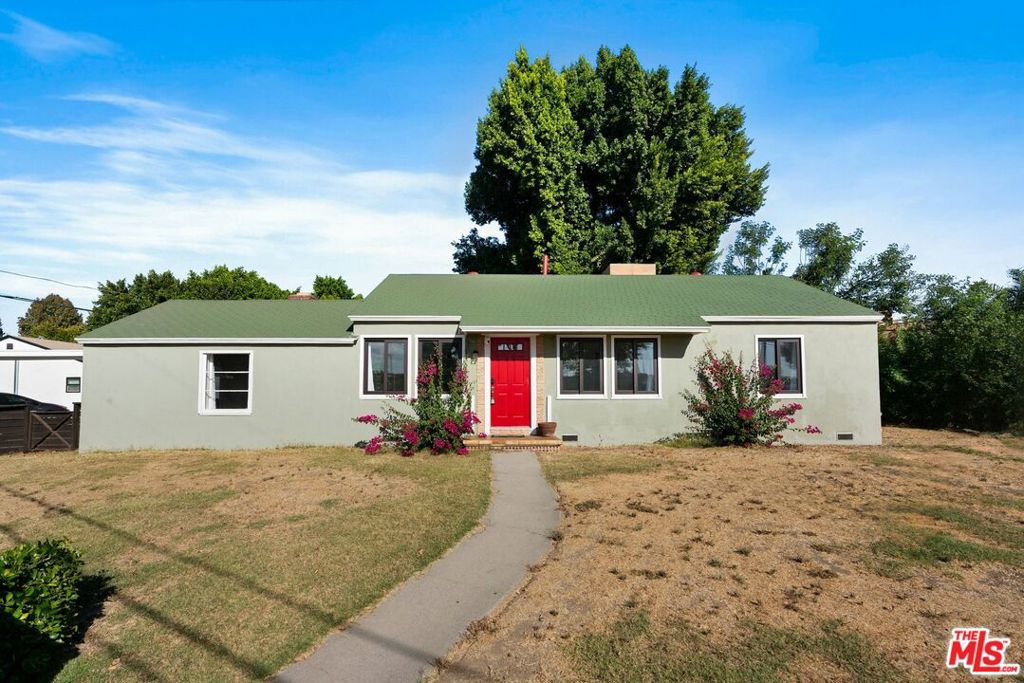 13013 Lemay Street Property Photo
