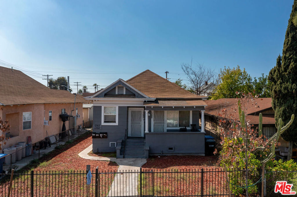 1380 E 22nd Street Property Photo 5