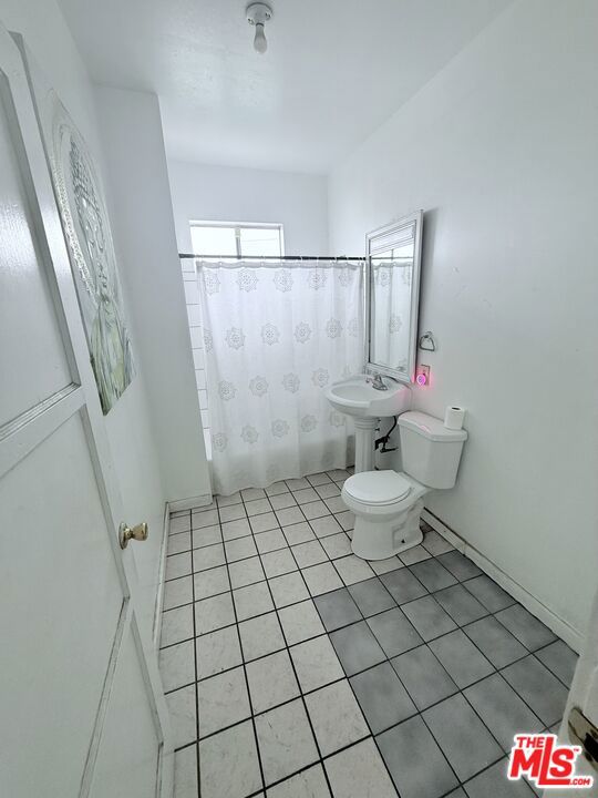 3160 Fairmount Street Property Photo 10