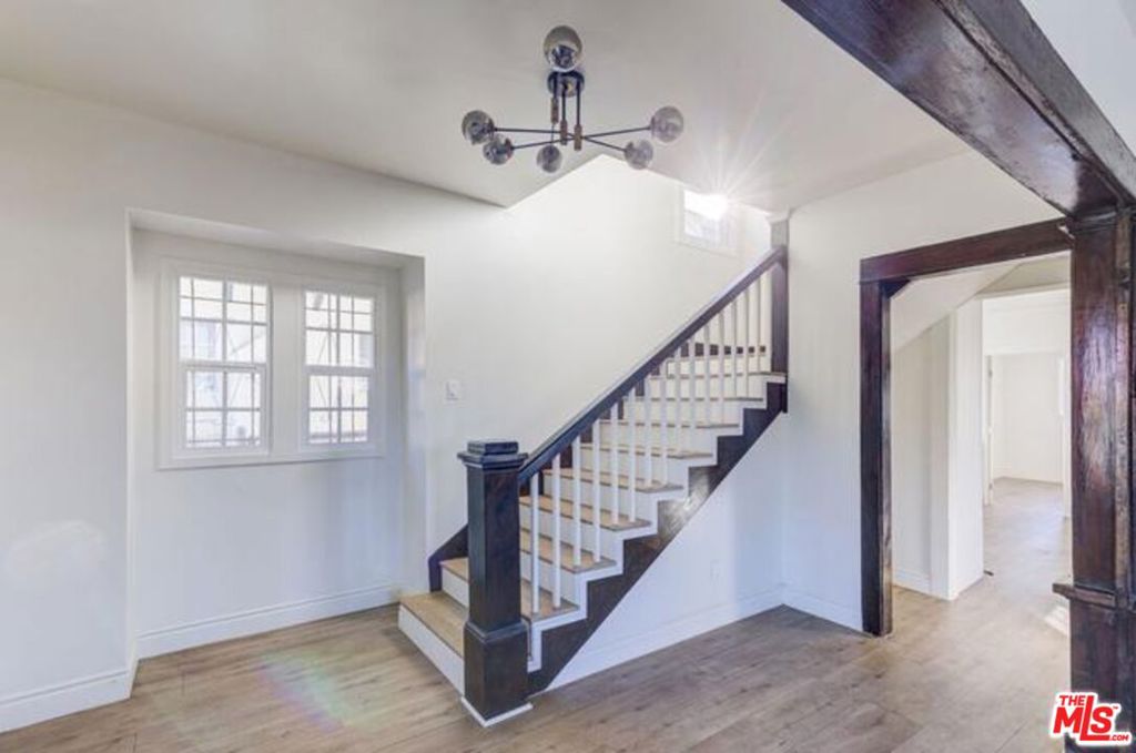 2101 Arlington Avenue Property Photo