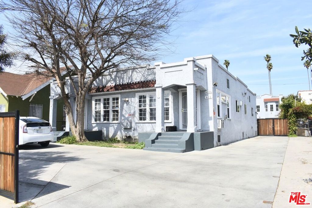 603 W 47th Street Property Photo