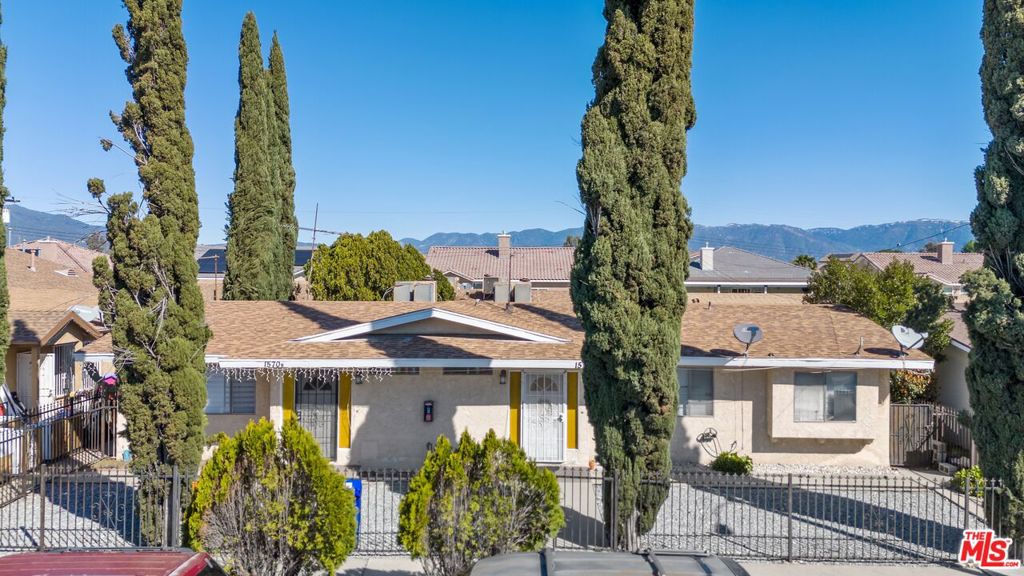 1570 W Ramona Drive Property Photo
