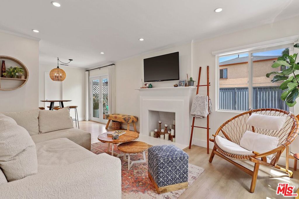 524 Westminster Avenue Property Photo