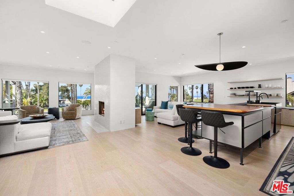 10 Ocean Park Boulevard 1 Property Photo