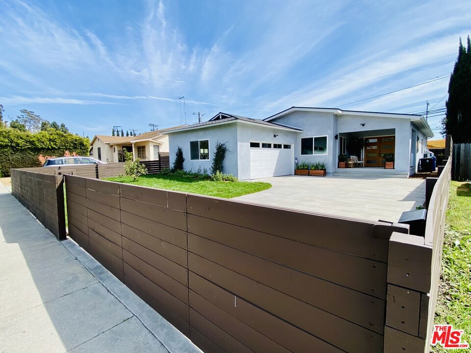 11820 Juniette Street Property Photo