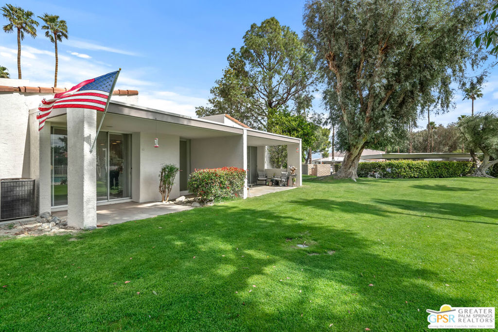 2537 N Whitewater Club Drive C Property Photo 10