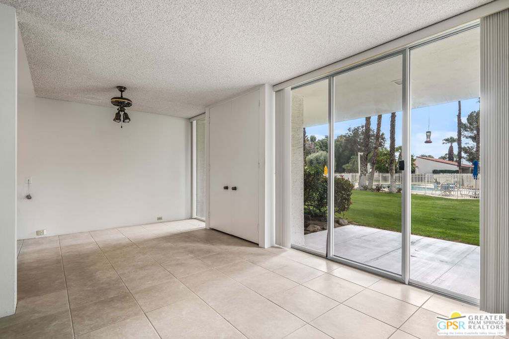 2537 N Whitewater Club Drive C Property Photo 16