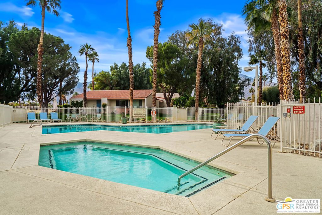 2537 N Whitewater Club Drive C Property Photo 32