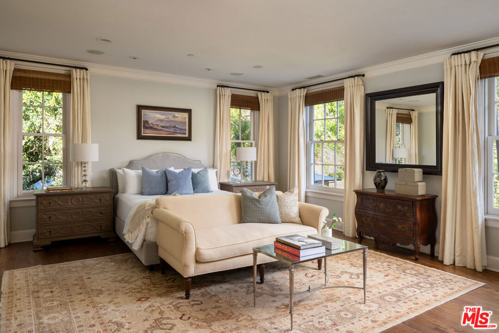 10960 Chalon Road Property Photo 13