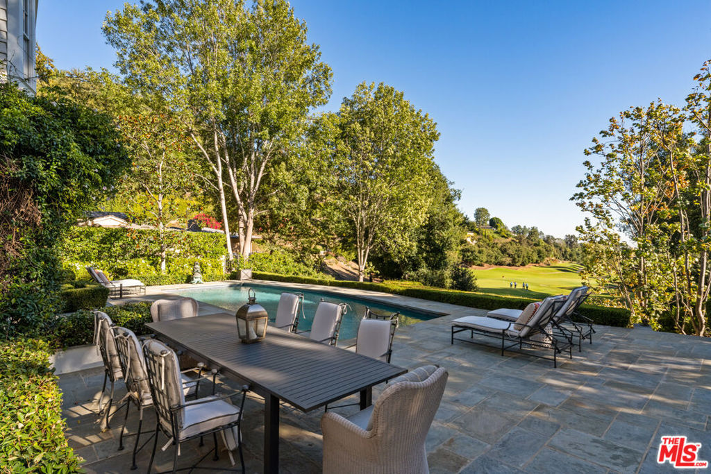 10960 Chalon Road Property Photo 19