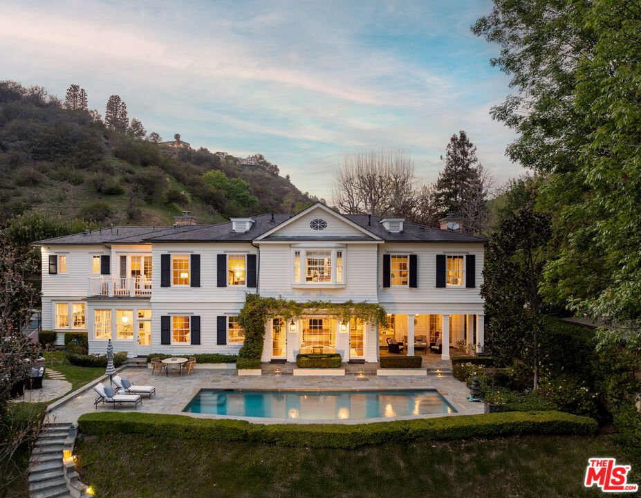 10960 Chalon Road Property Photo 22