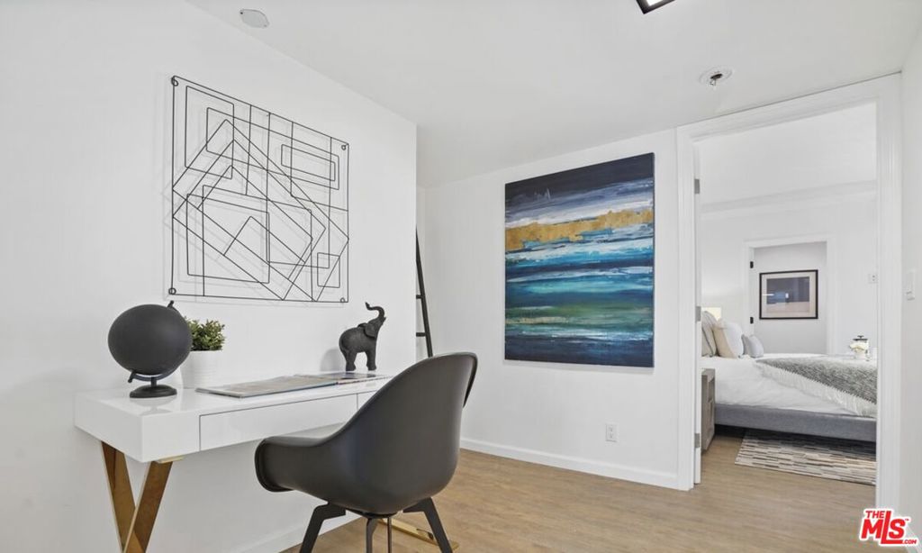 1423 Cloverfield Boulevard Property Photo 21
