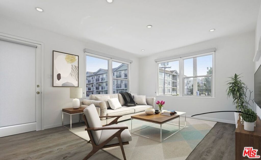 1423 Cloverfield Boulevard Property Photo 23