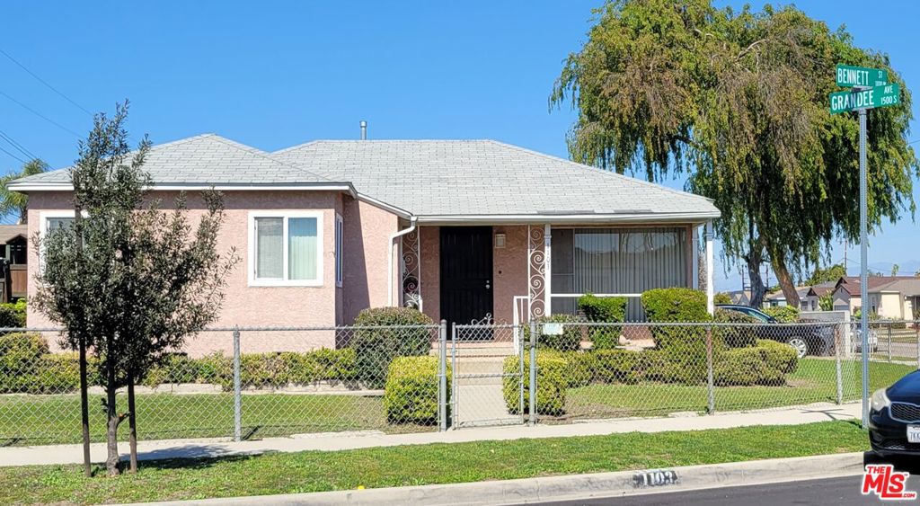 1103 W Bennett Street Property Photo