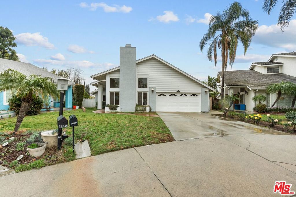 9910 Gerald Avenue Property Photo