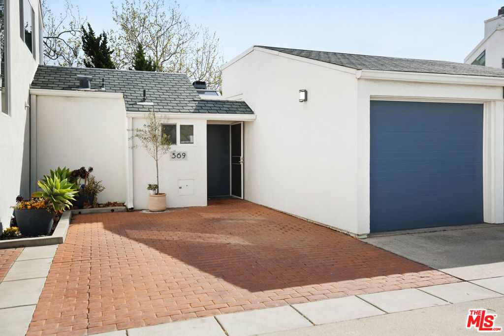 369 Longden Lane Property Photo