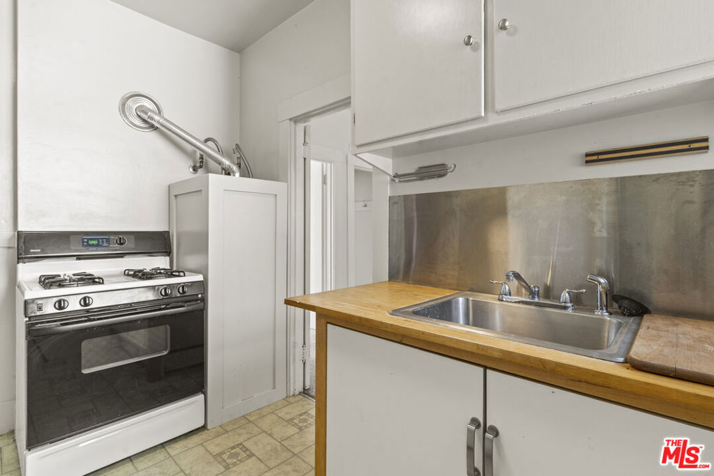 3800 Greenwood Avenue Property Photo 25